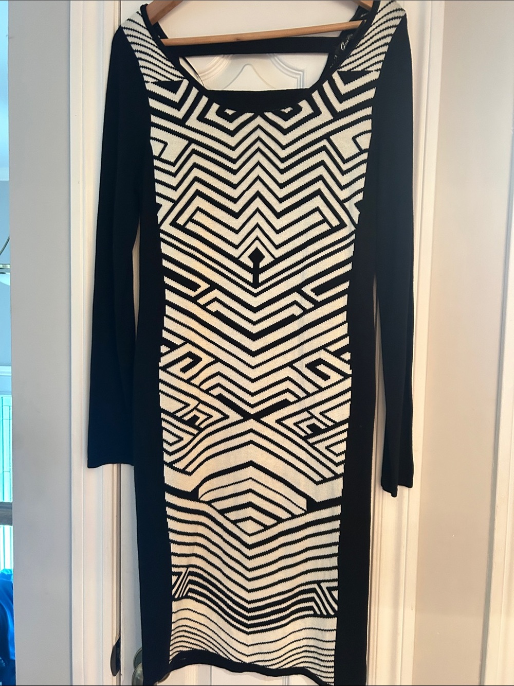 Black & White Long Sleeve Geometric Bodycon Dress